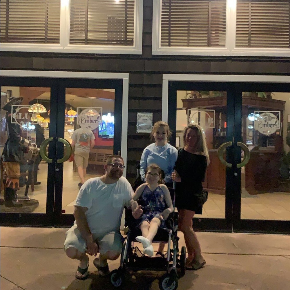 Meet your Posher, Monica